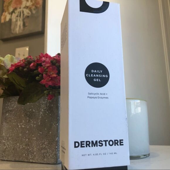 NEW DERMSTORE Daily Cleansing Gel 4.85 FL OZ/143 ml acne and aging skin regiment - Picture 1 of 5